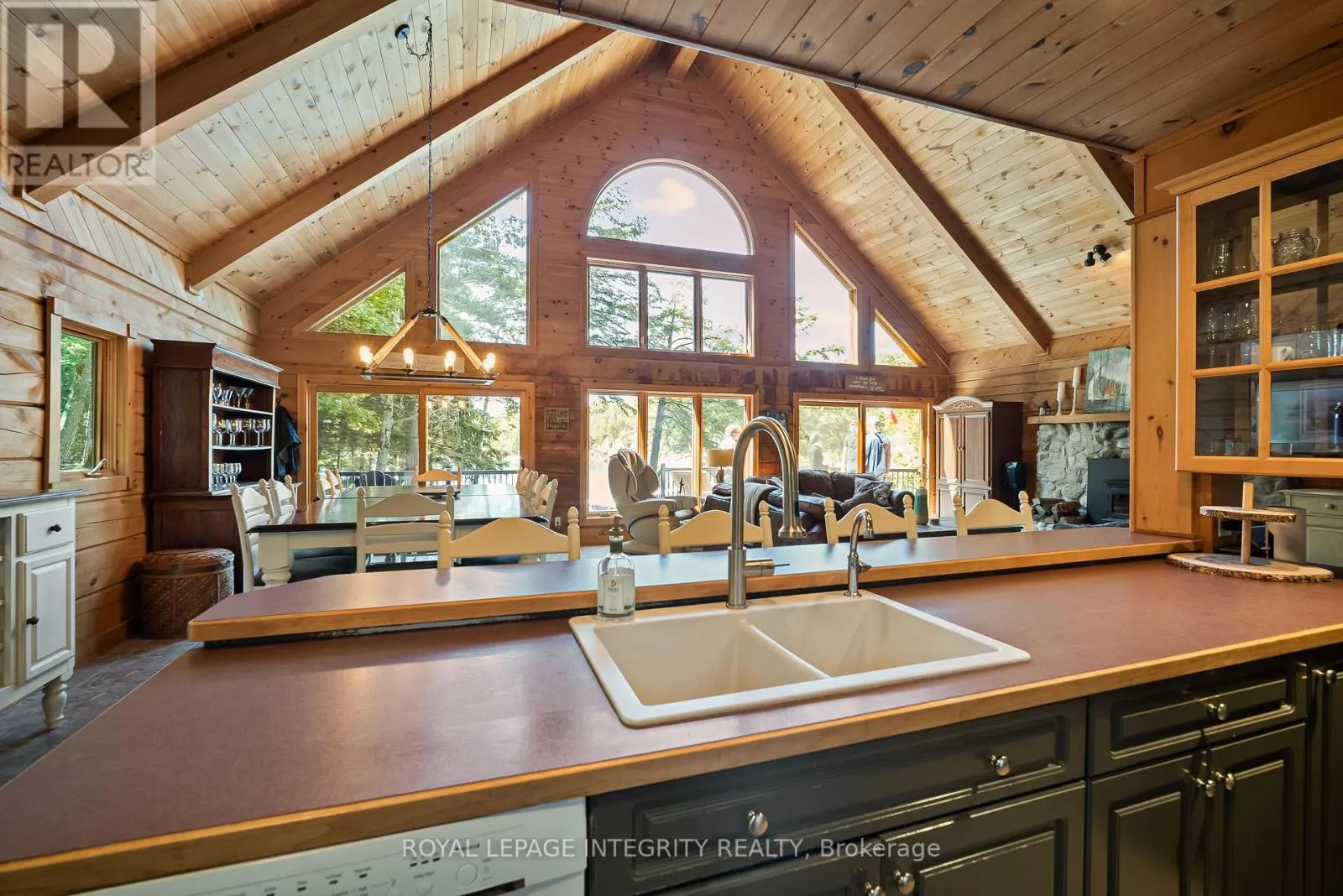 26 WALLACE ISLAND