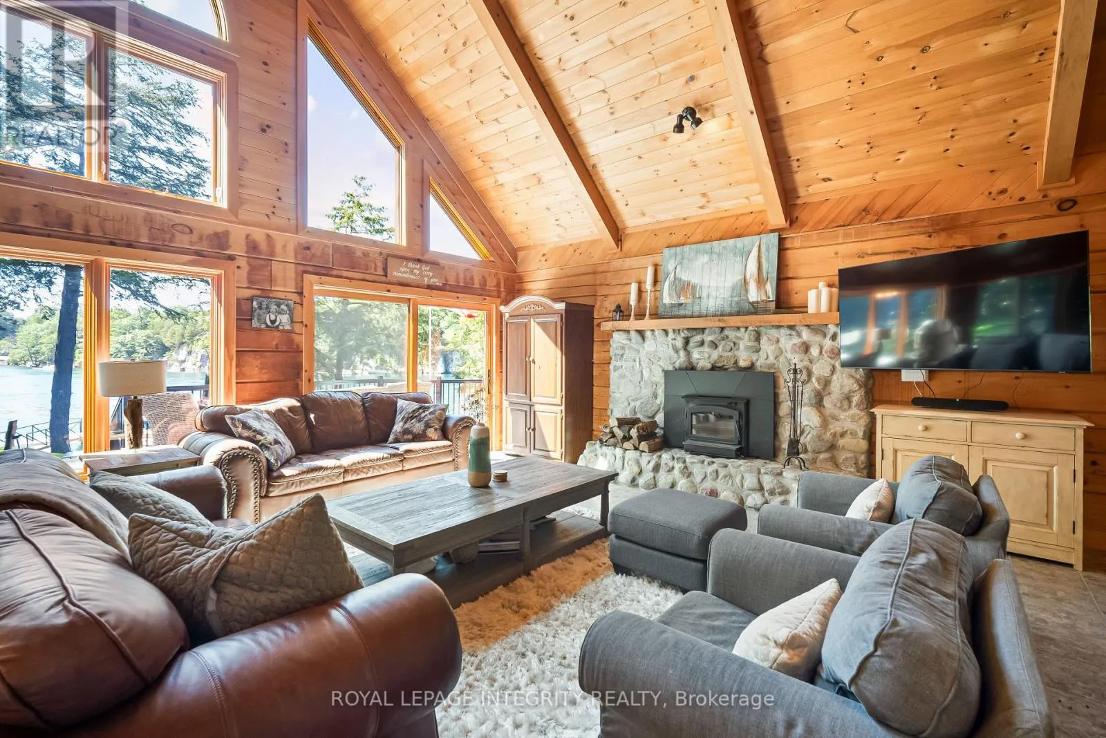 26 WALLACE ISLAND