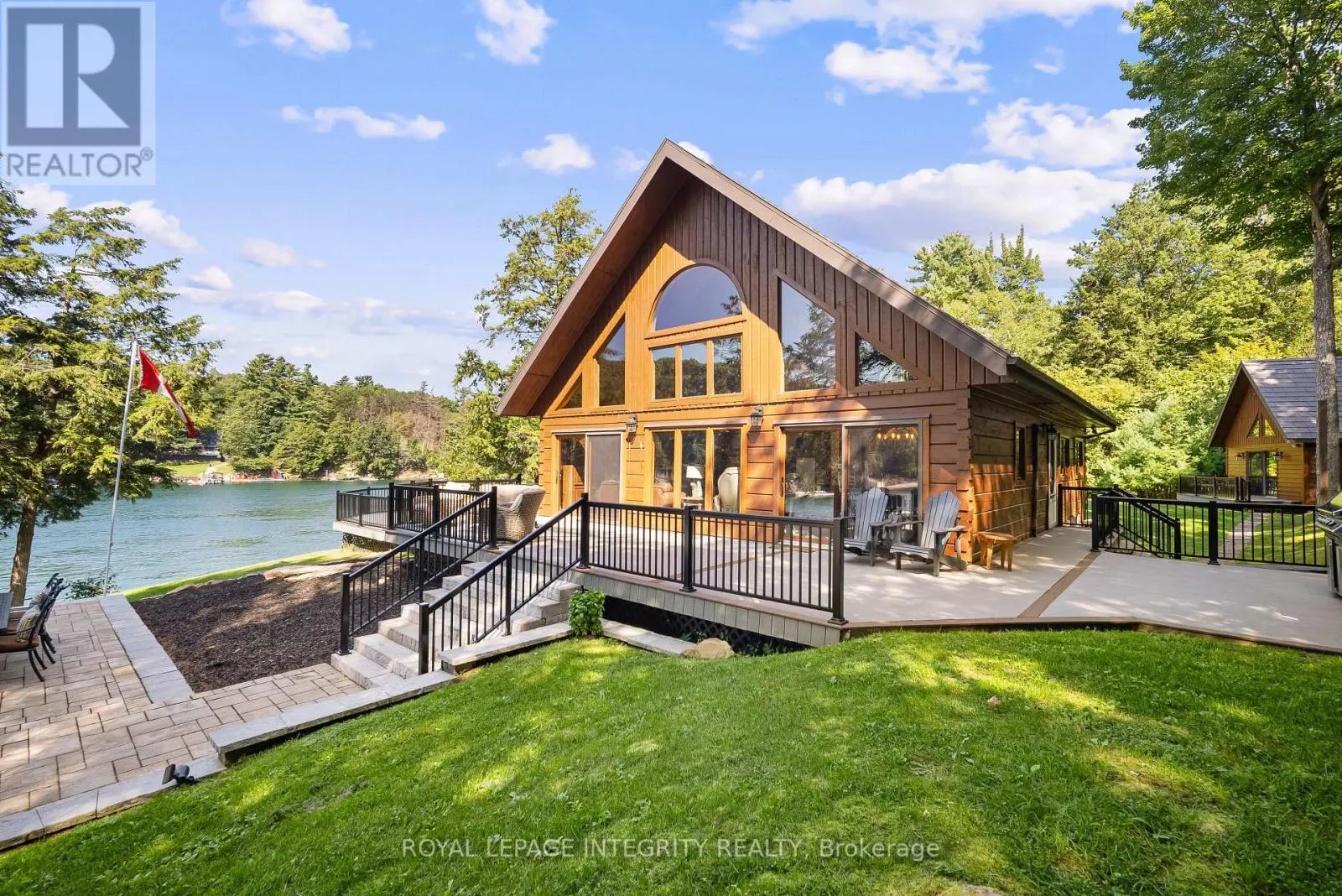 26 WALLACE ISLAND
