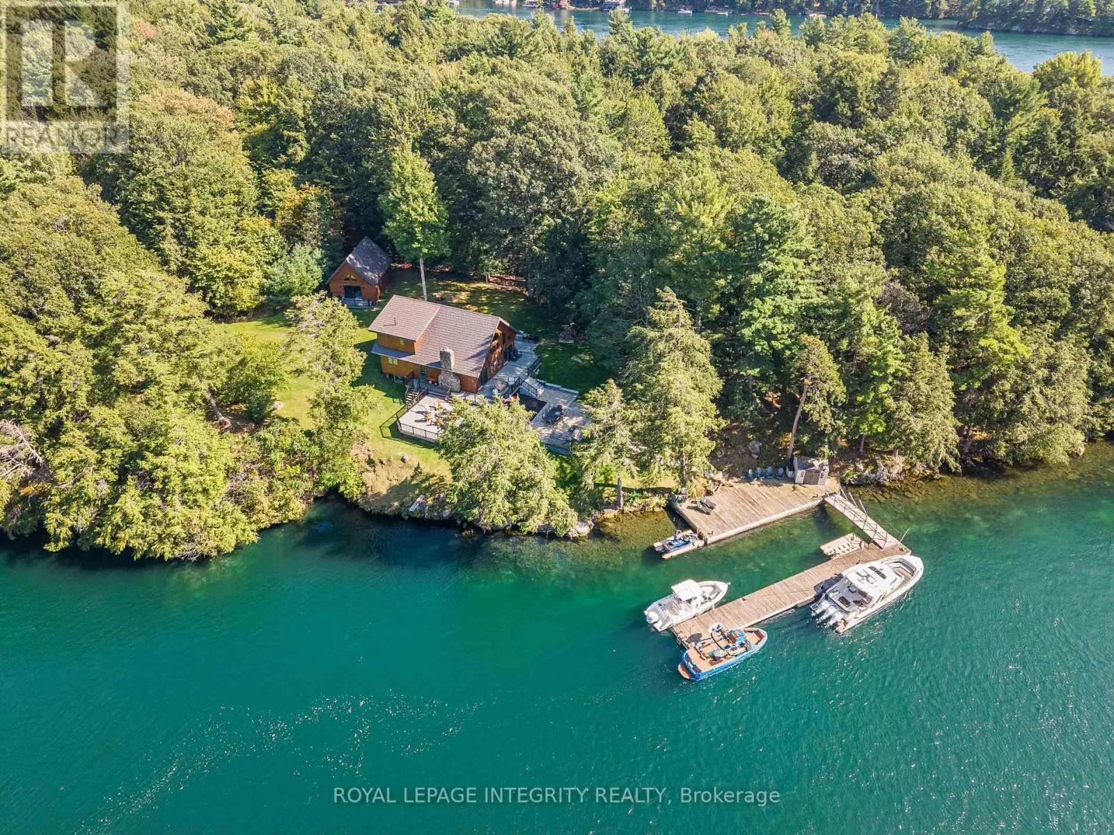 26 WALLACE ISLAND