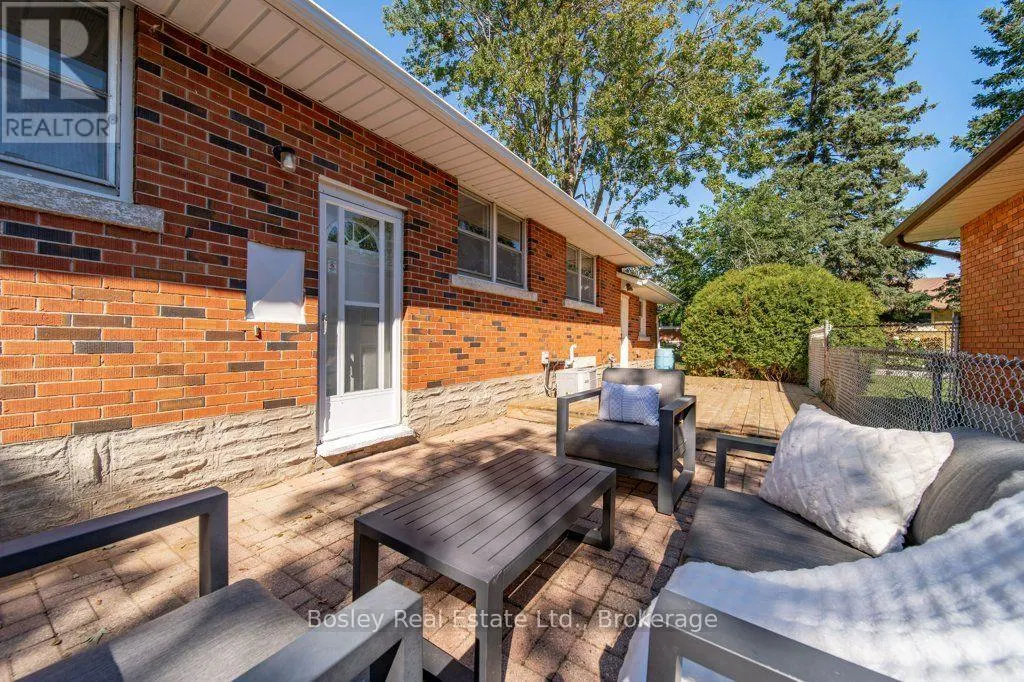 18 MAYWOOD ROAD