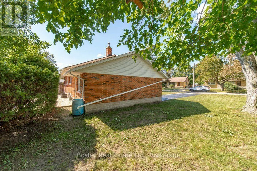18 MAYWOOD ROAD