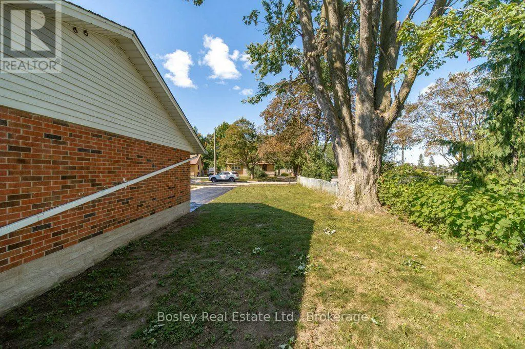 18 MAYWOOD ROAD
