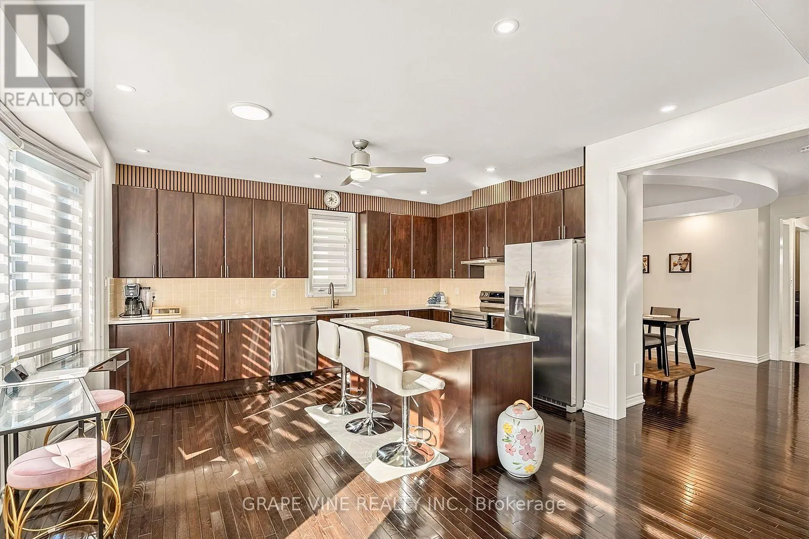 2784 GRAND VISTA CIRCLE