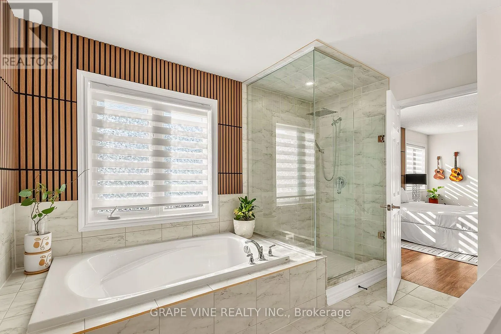 2784 GRAND VISTA CIRCLE