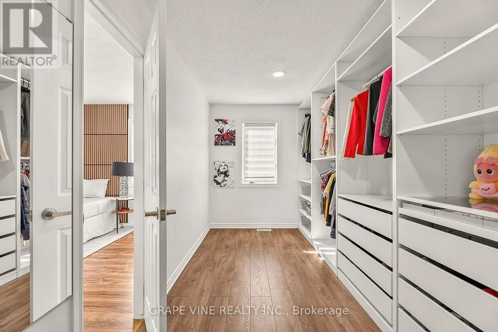2784 GRAND VISTA CIRCLE