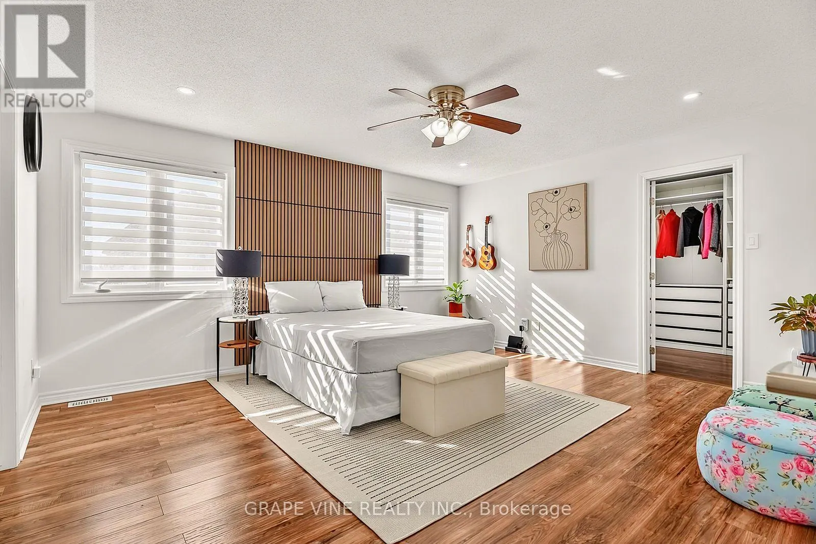 2784 GRAND VISTA CIRCLE