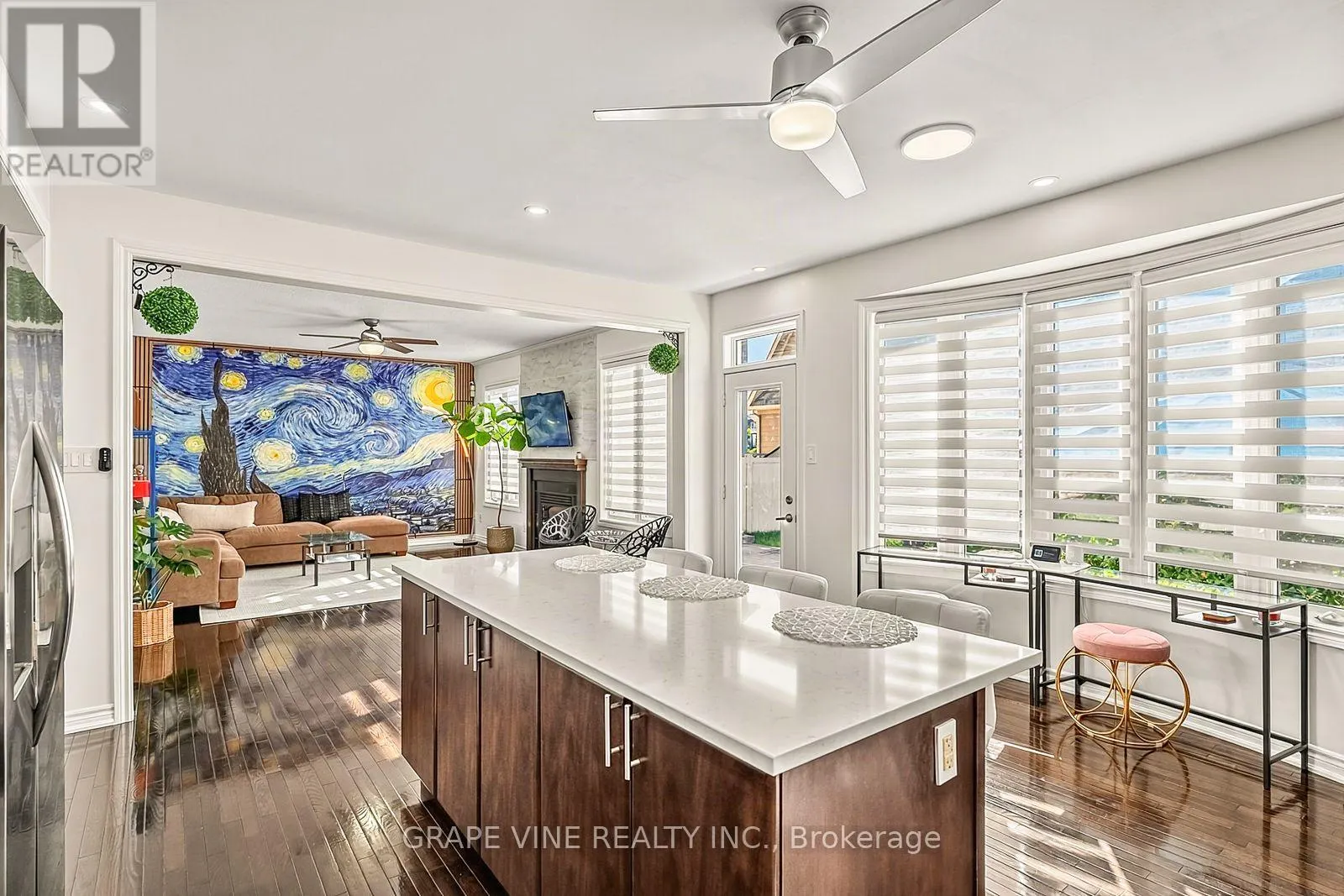 2784 GRAND VISTA CIRCLE