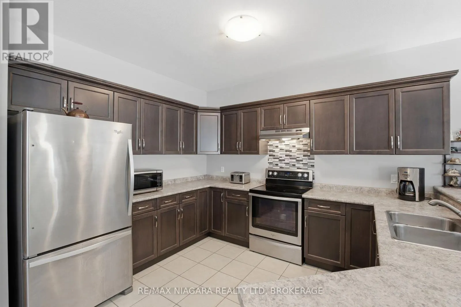 3563 DOMINION ROAD