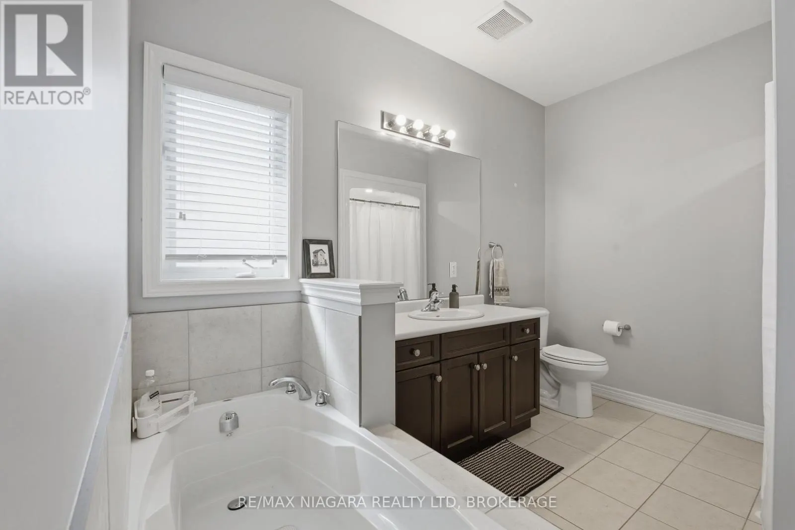 3563 DOMINION ROAD