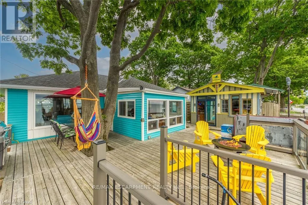 2090 LAKESHORE ROAD
