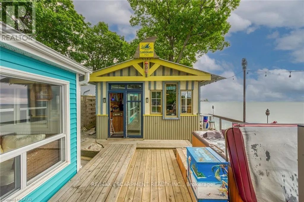 2090 LAKESHORE ROAD
