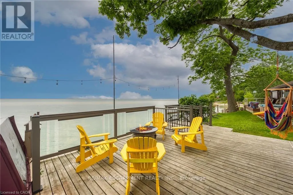 2090 LAKESHORE ROAD