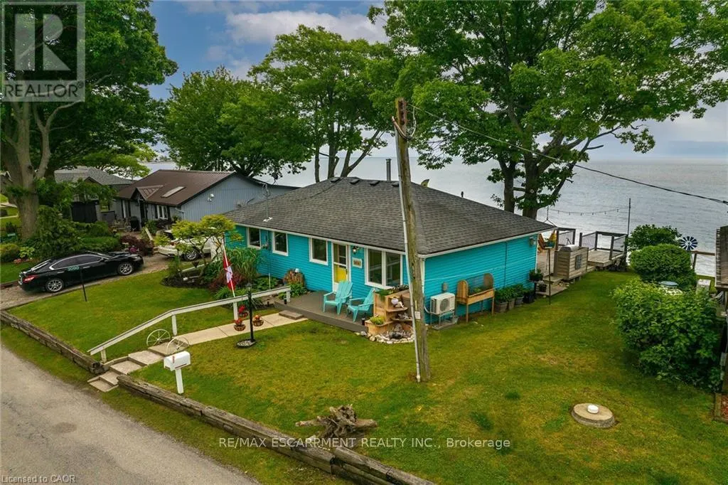 2090 LAKESHORE ROAD