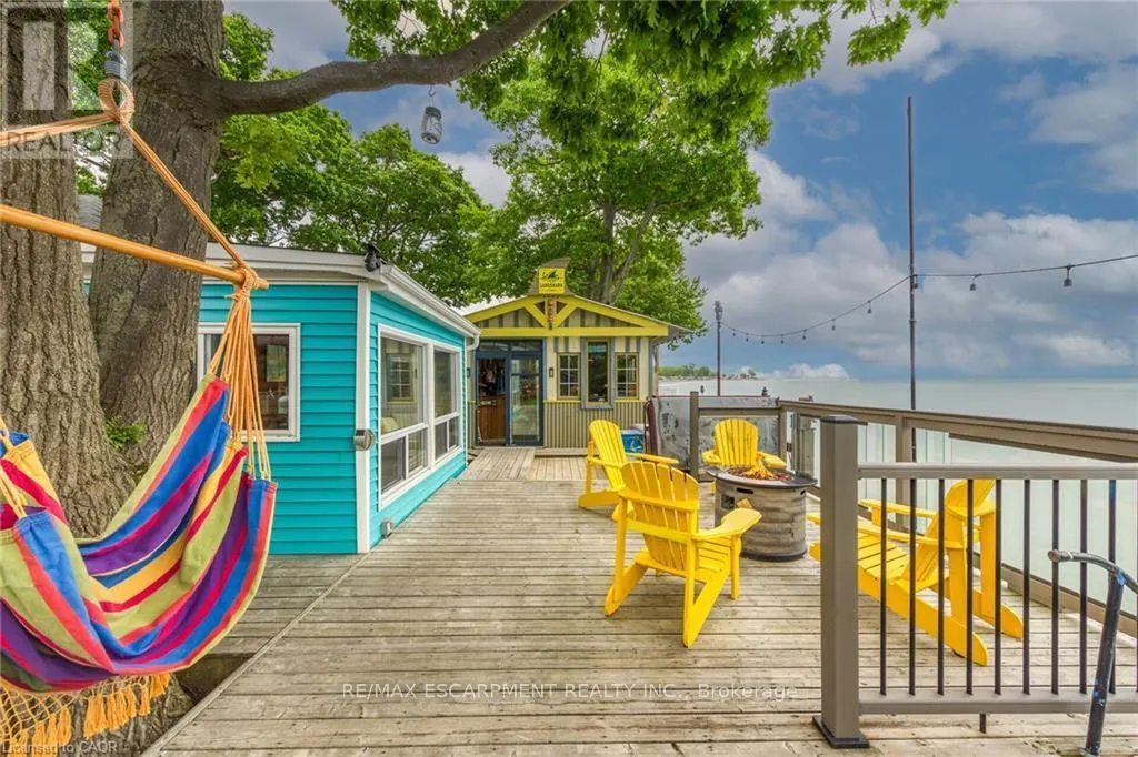 2090 LAKESHORE ROAD