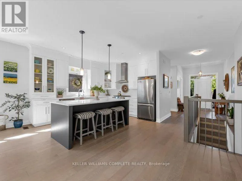 21 - 17 RIDGEVIEW CRESCENT #21