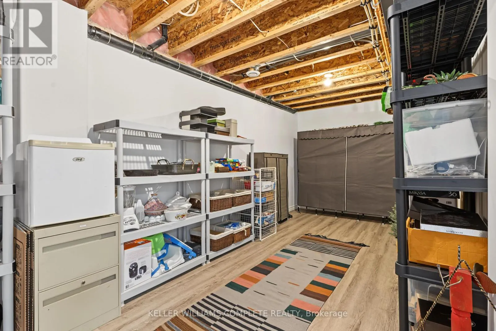 21 - 17 RIDGEVIEW CRESCENT