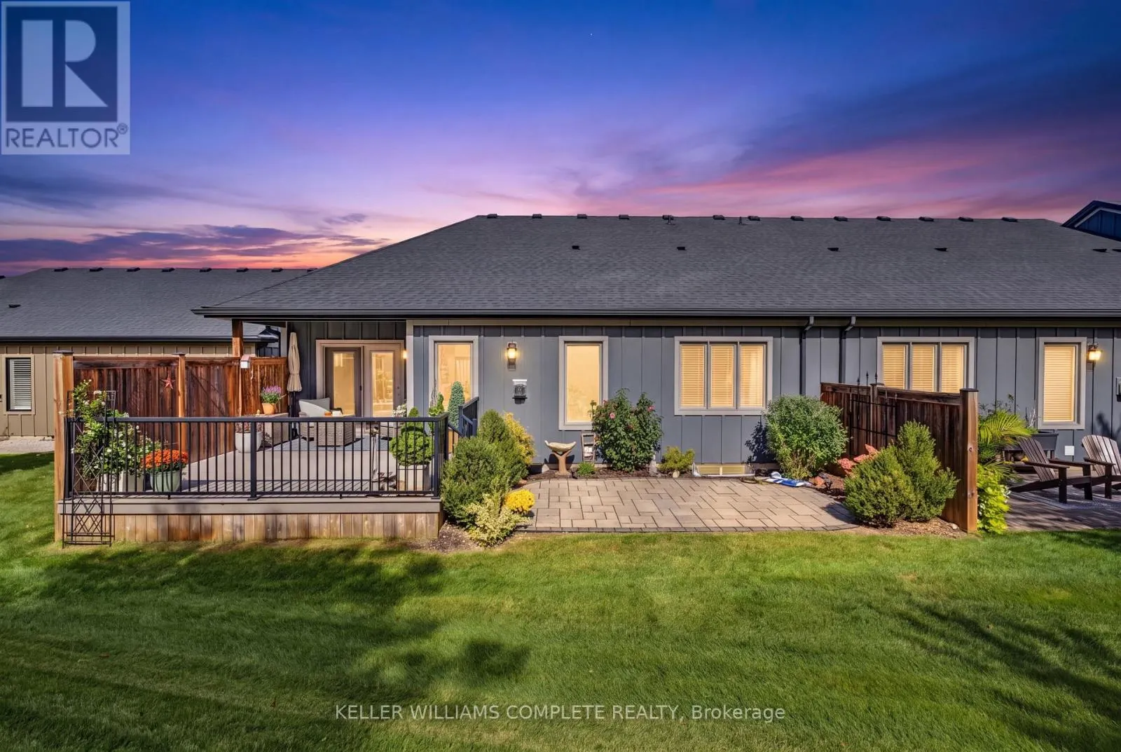 21 - 17 RIDGEVIEW CRESCENT #21