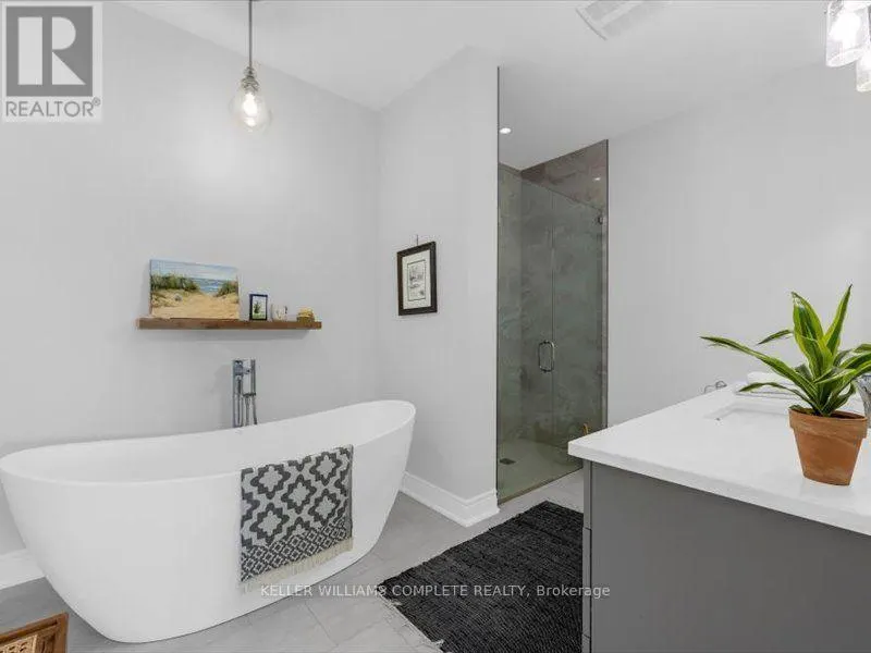 21 - 17 RIDGEVIEW CRESCENT