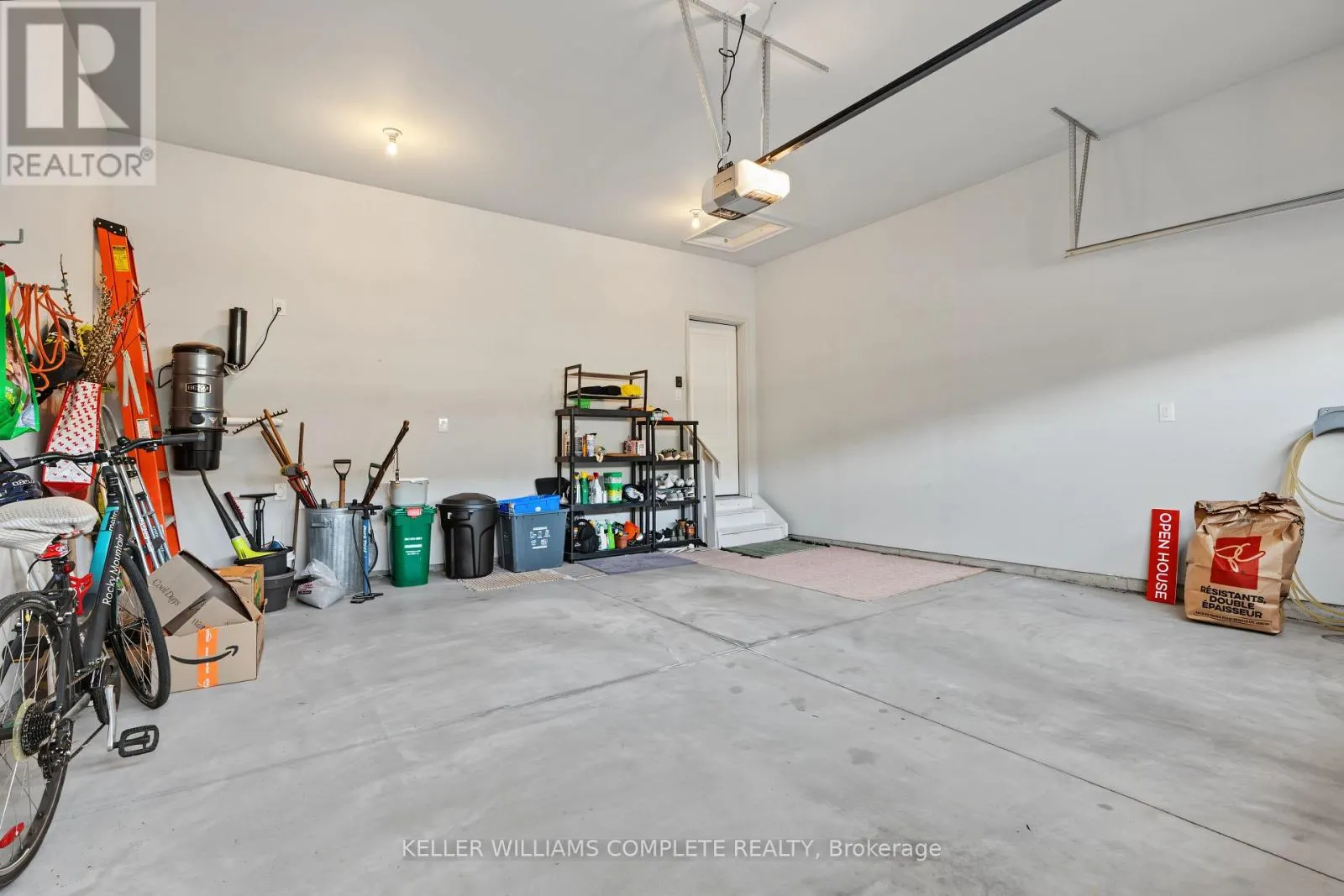 21 - 17 RIDGEVIEW CRESCENT #21