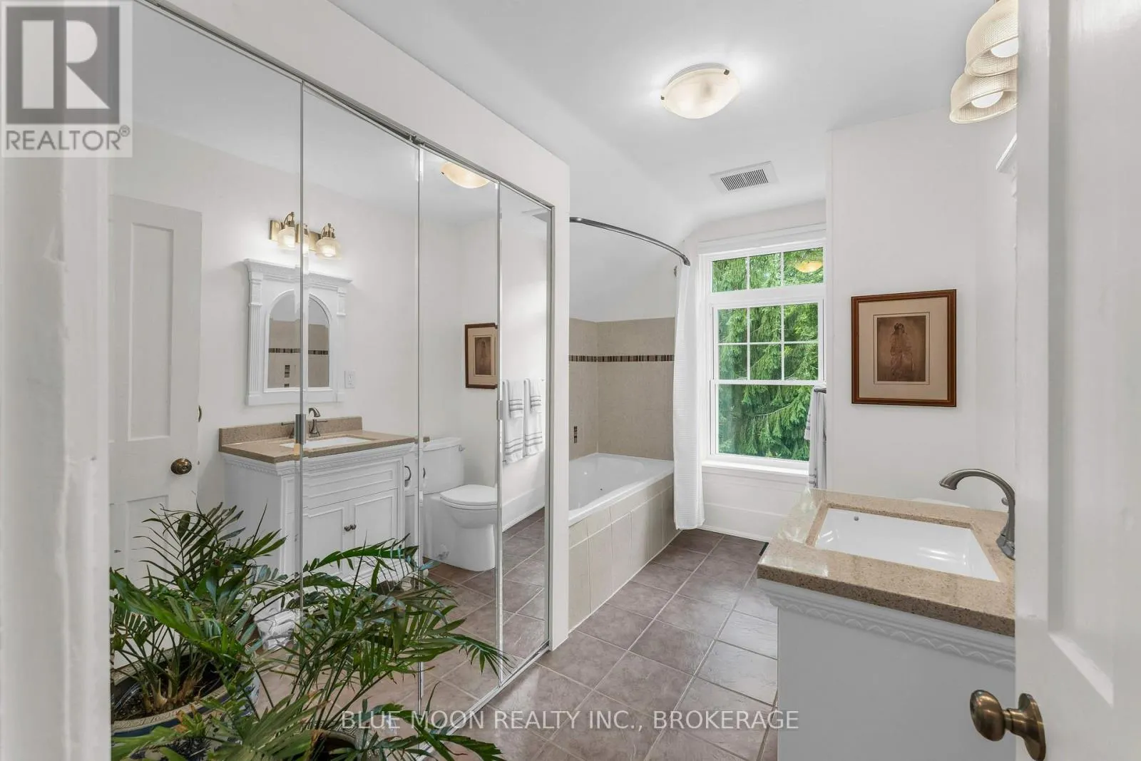 122 RICHARD STREET