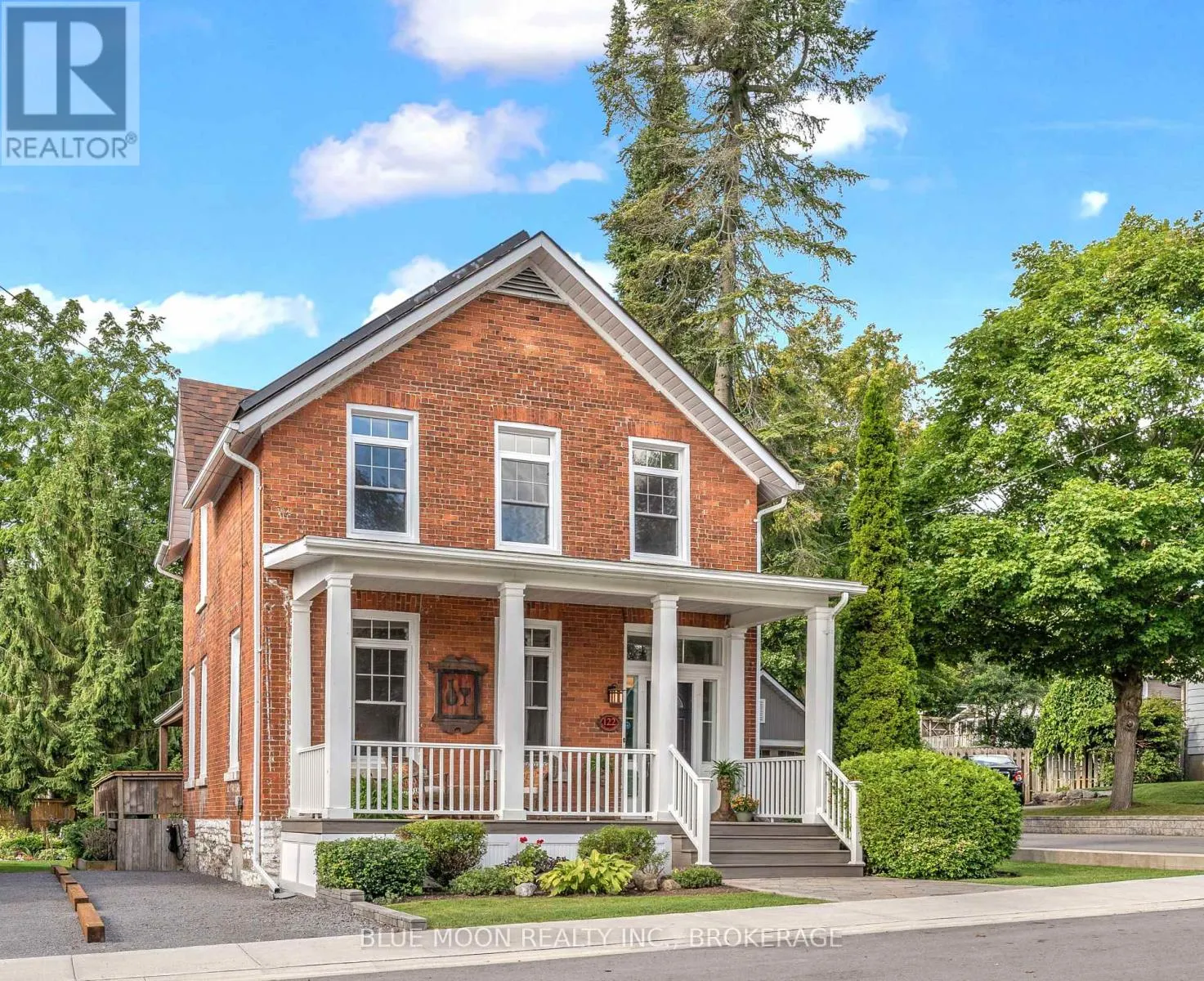 122 RICHARD STREET