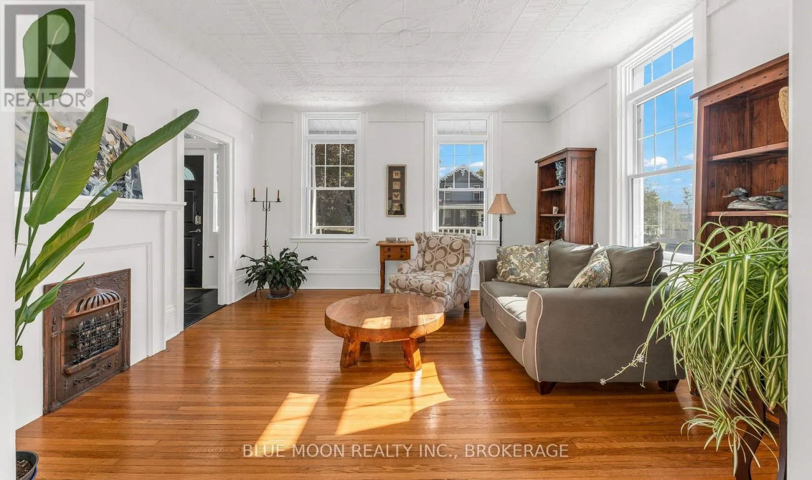 122 RICHARD STREET