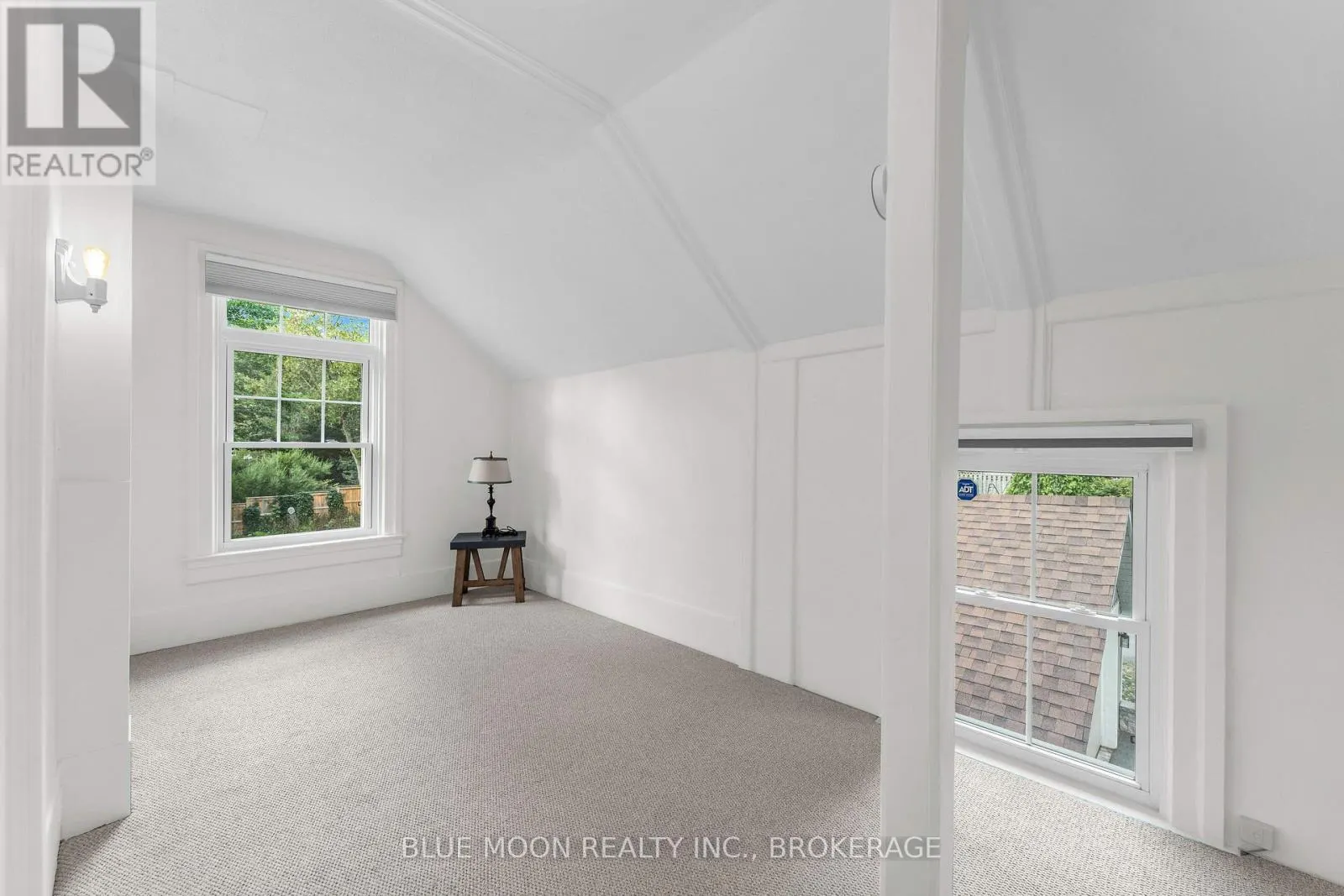 122 RICHARD STREET
