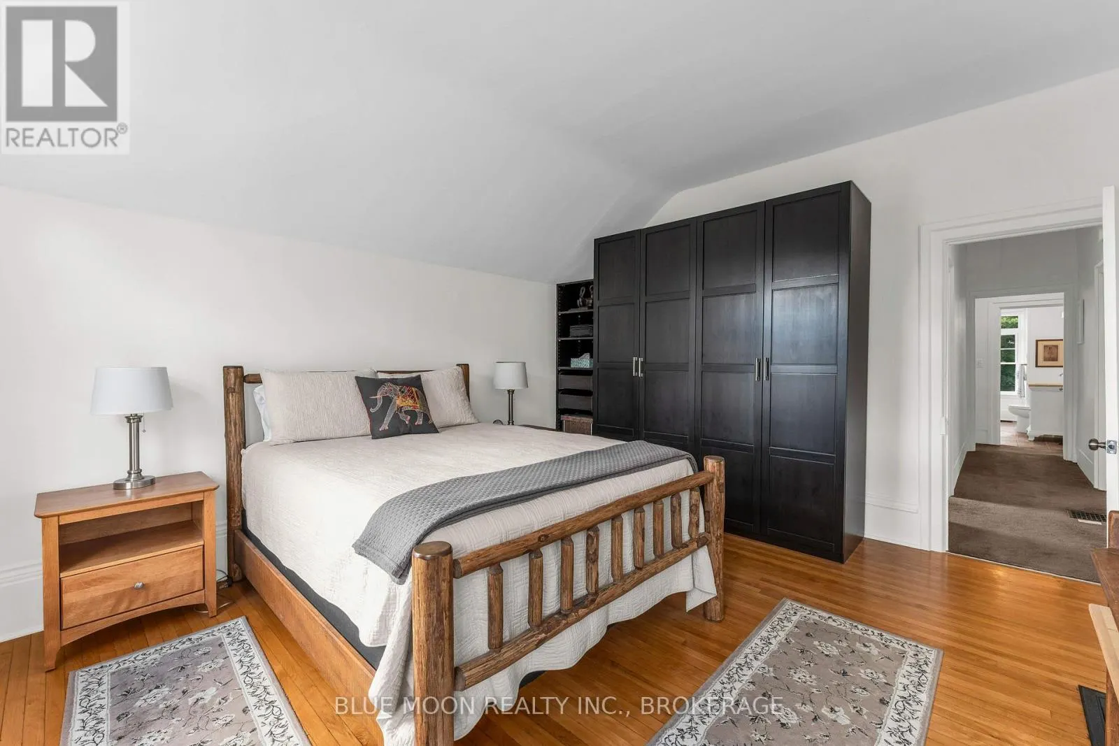 122 RICHARD STREET