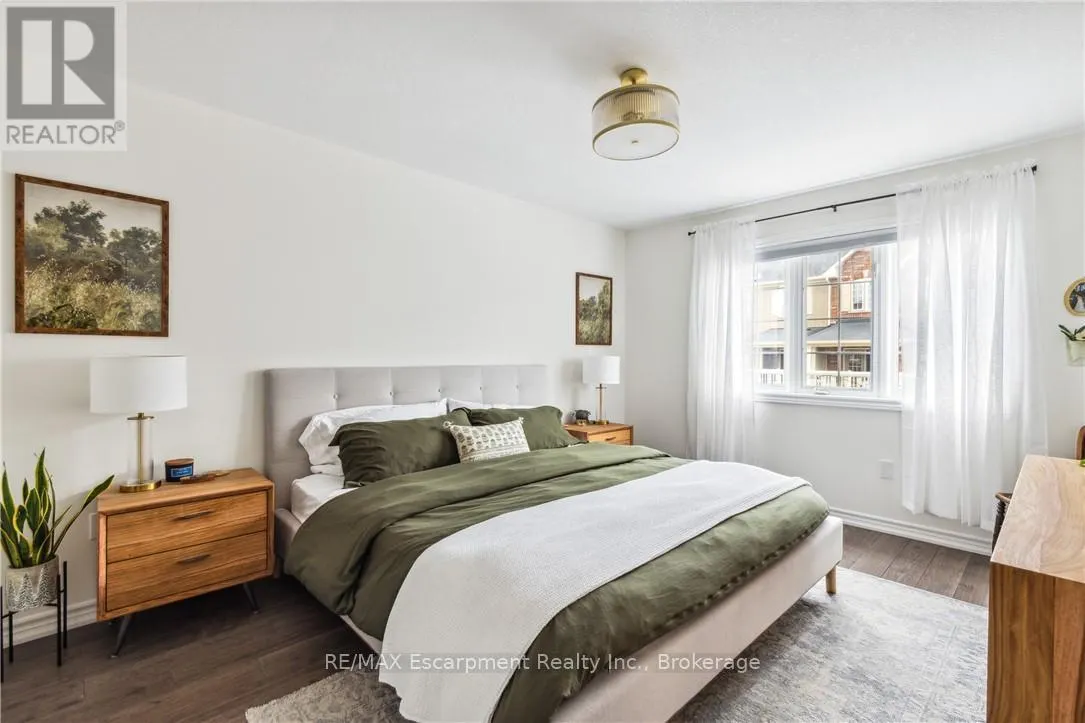 31 - 54 NISBET BOULEVARD #31