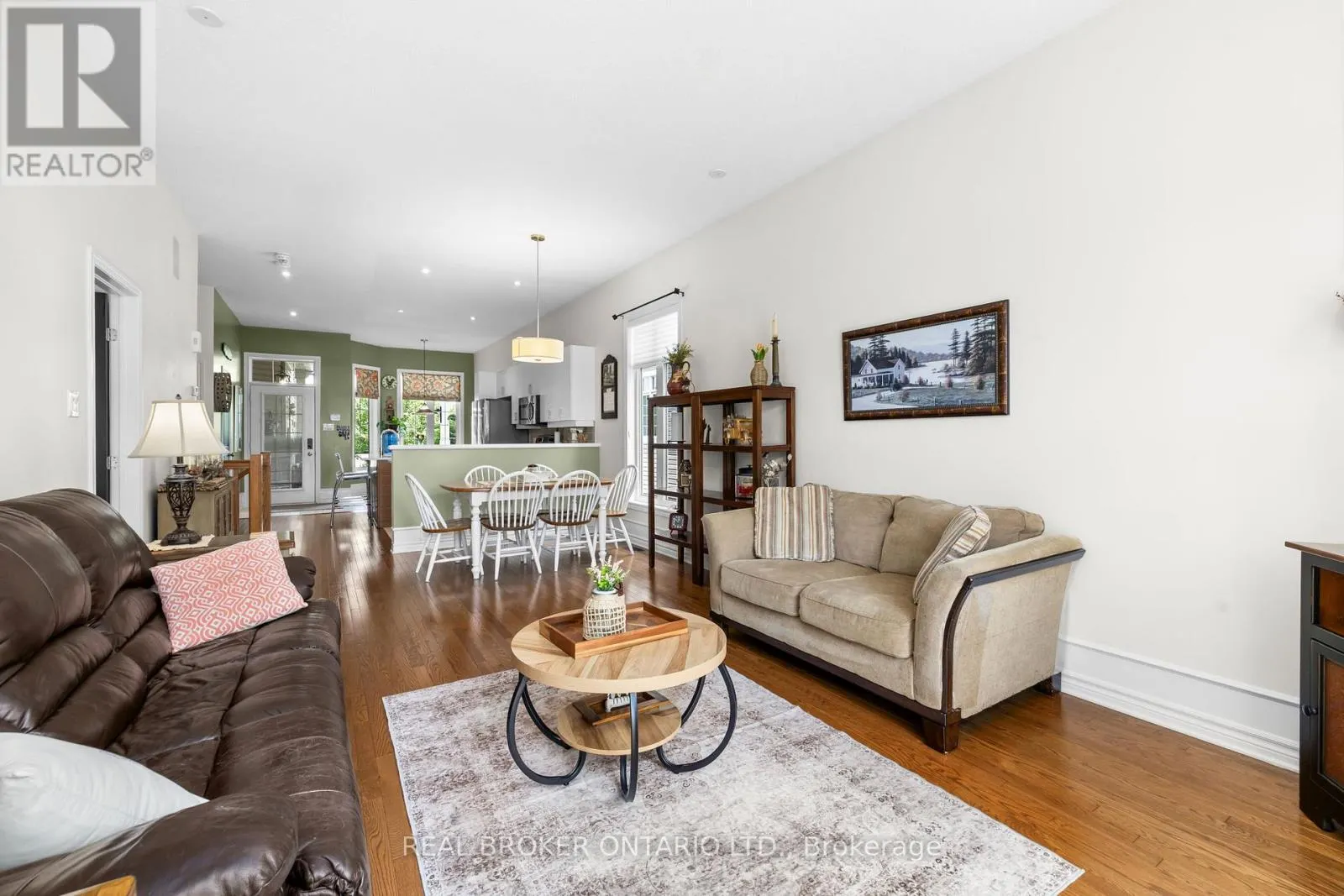 128 GEORGE STREET W
