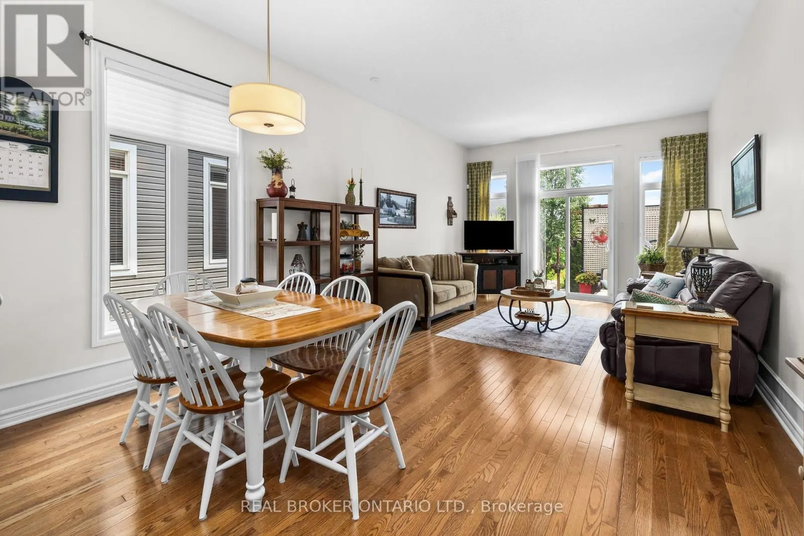 128 GEORGE STREET W