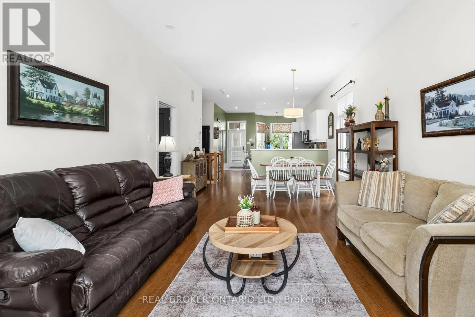 128 GEORGE STREET W