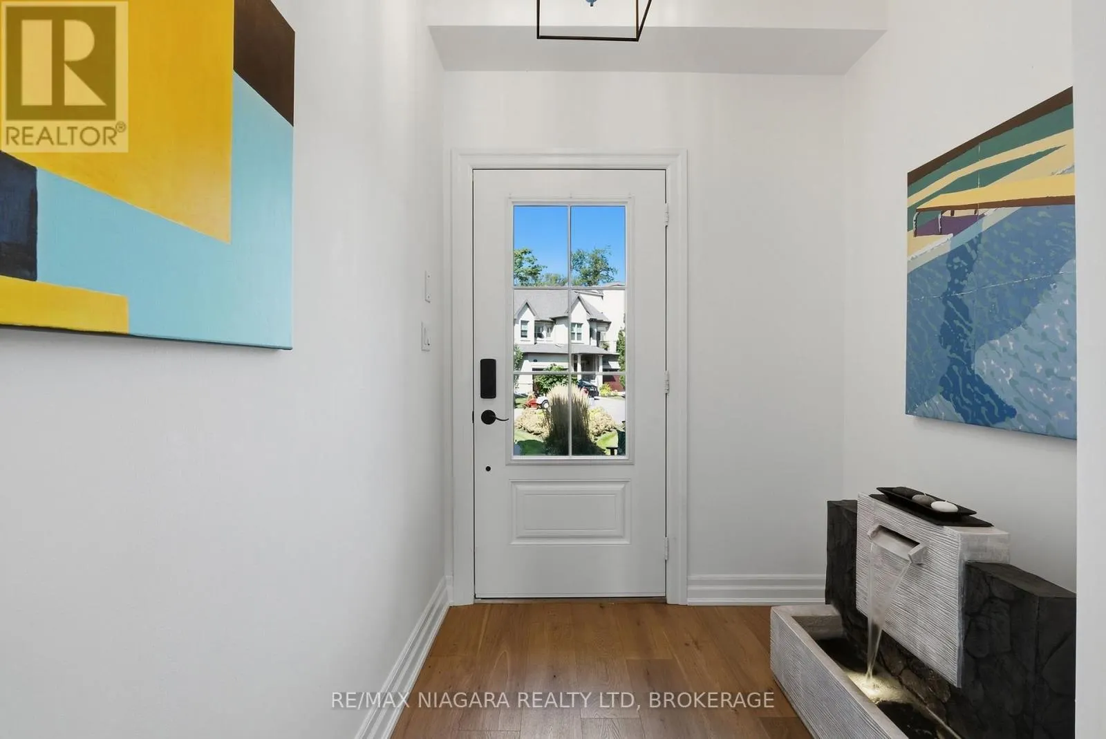 31 ST. ANDREWS LANE S