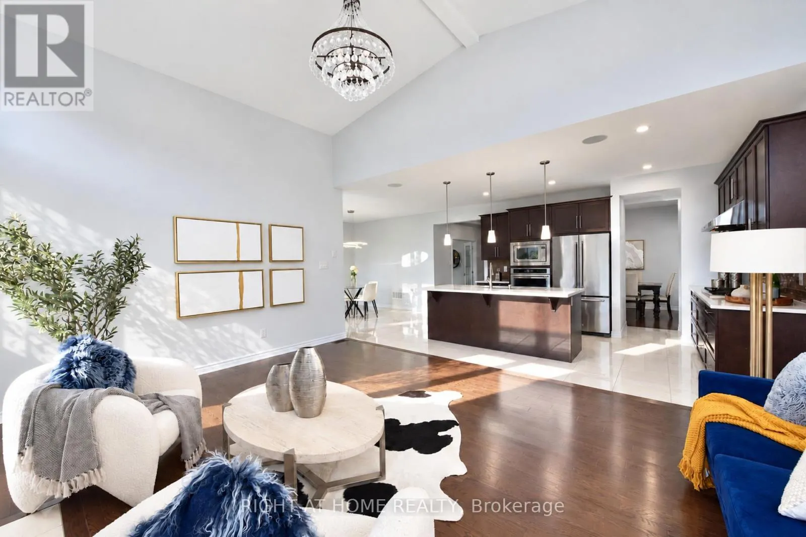 504 BRECCIA HEIGHTS