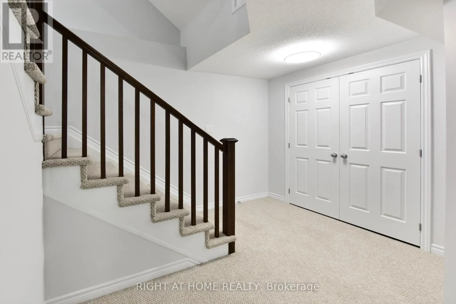 504 BRECCIA HEIGHTS