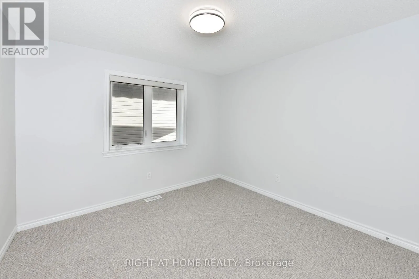 504 BRECCIA HEIGHTS