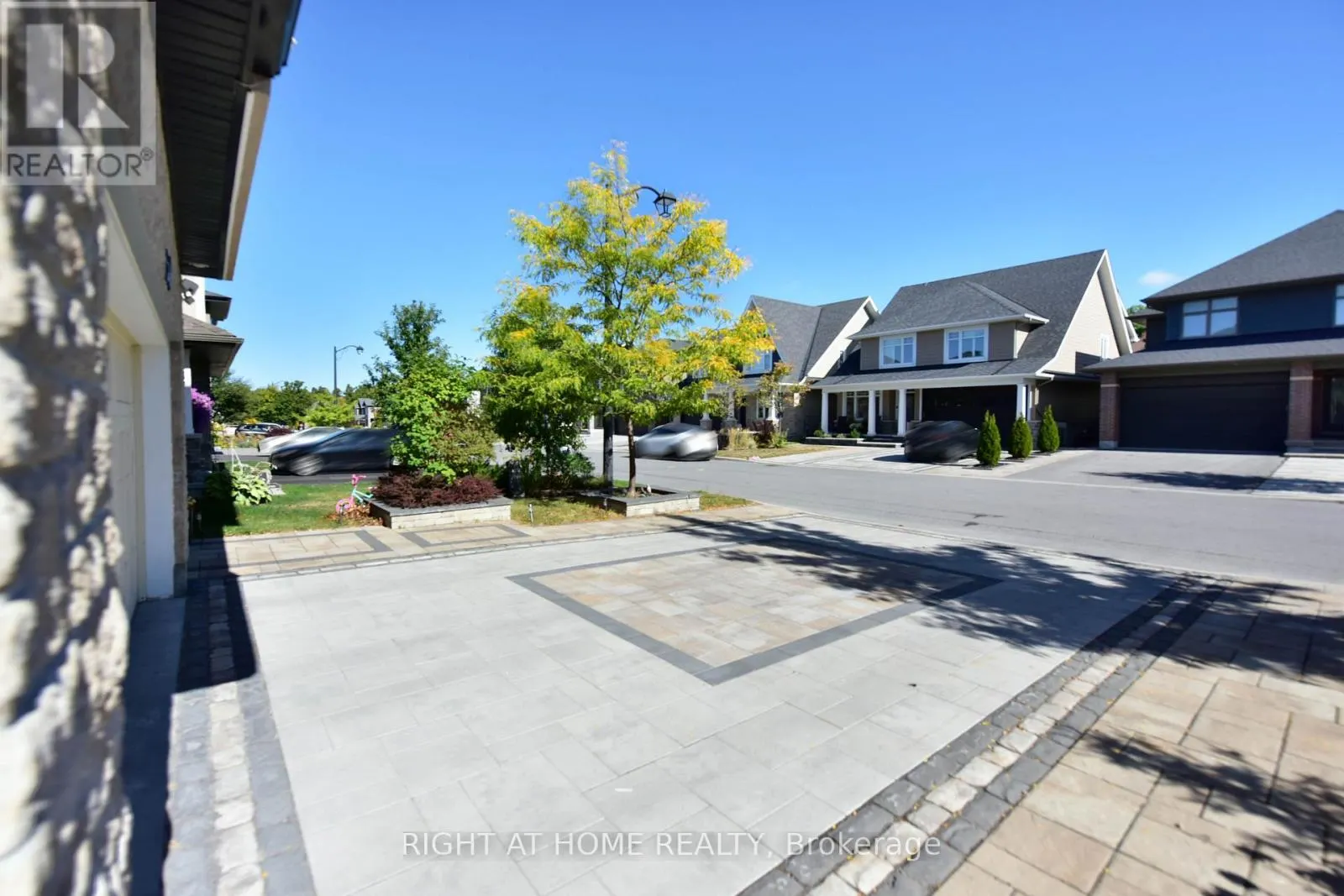 504 BRECCIA HEIGHTS