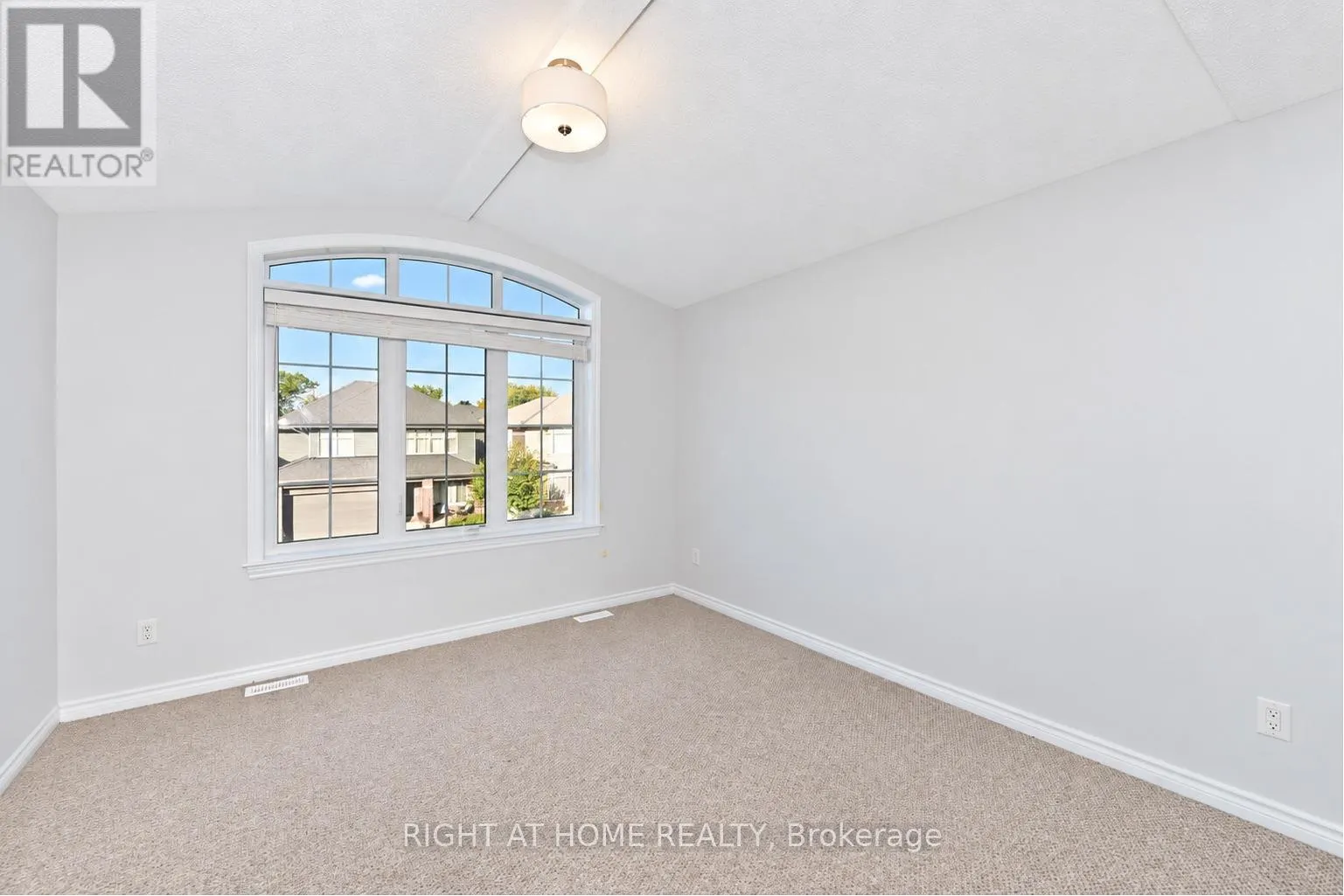 504 BRECCIA HEIGHTS