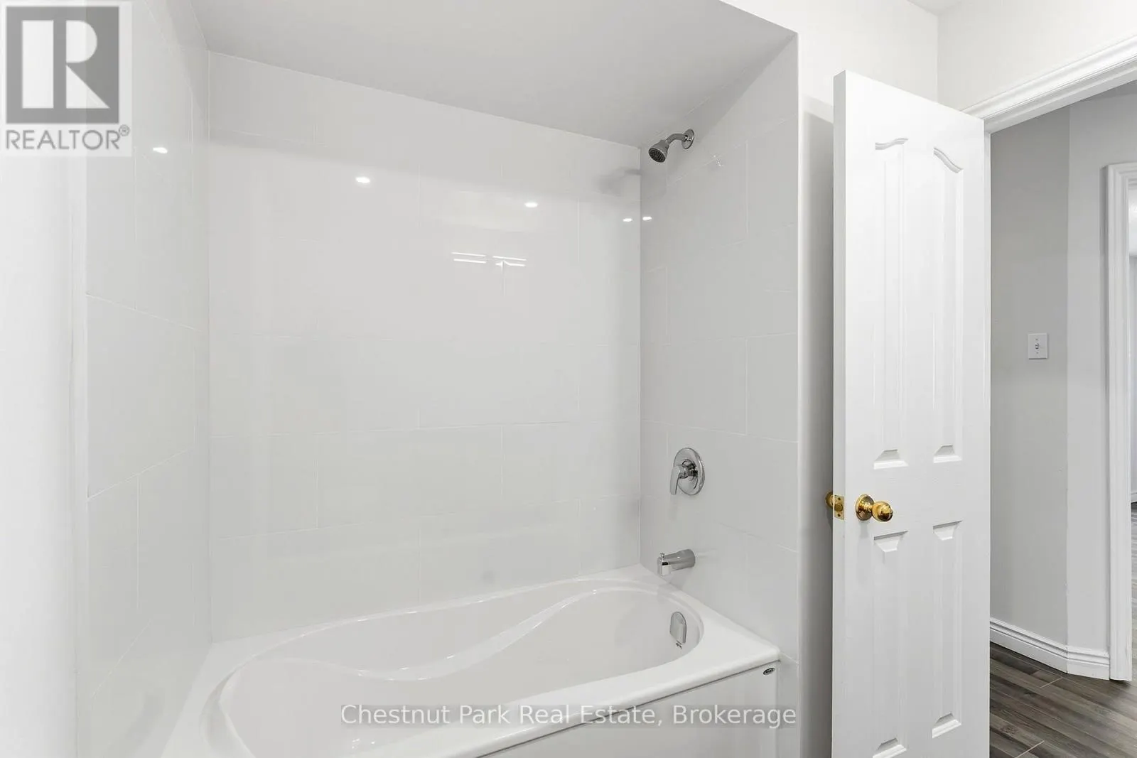 30 CATHARINE CRESCENT