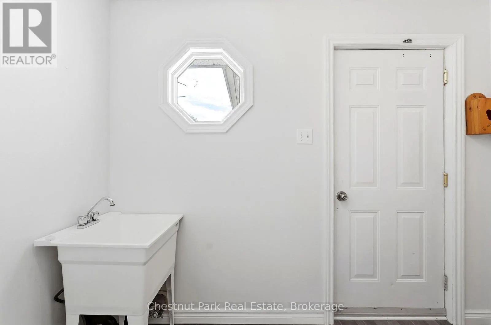 30 CATHARINE CRESCENT