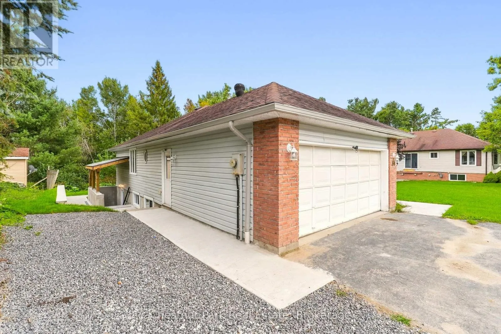 30 CATHARINE CRESCENT