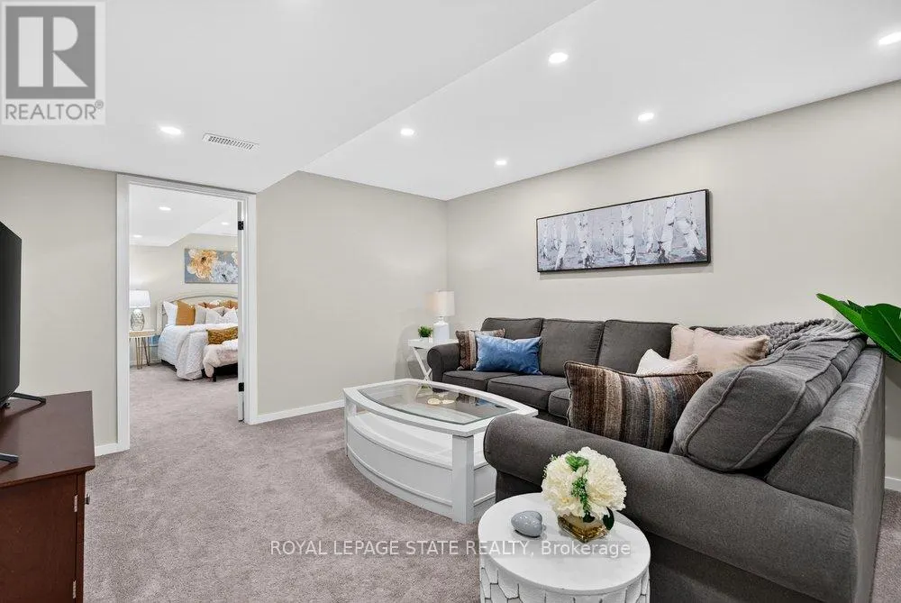 59 FORESTVIEW COURT