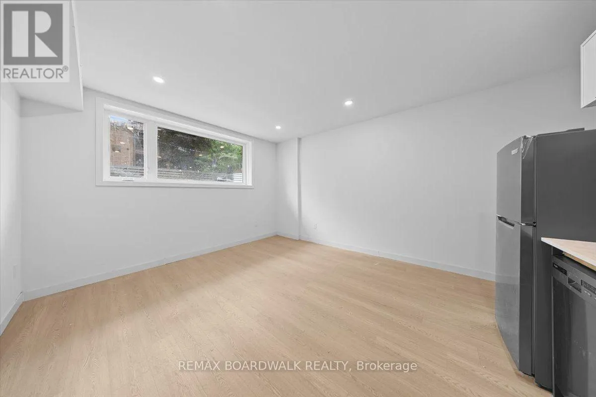 UNIT 1 - 315 SAVARD AVENUE