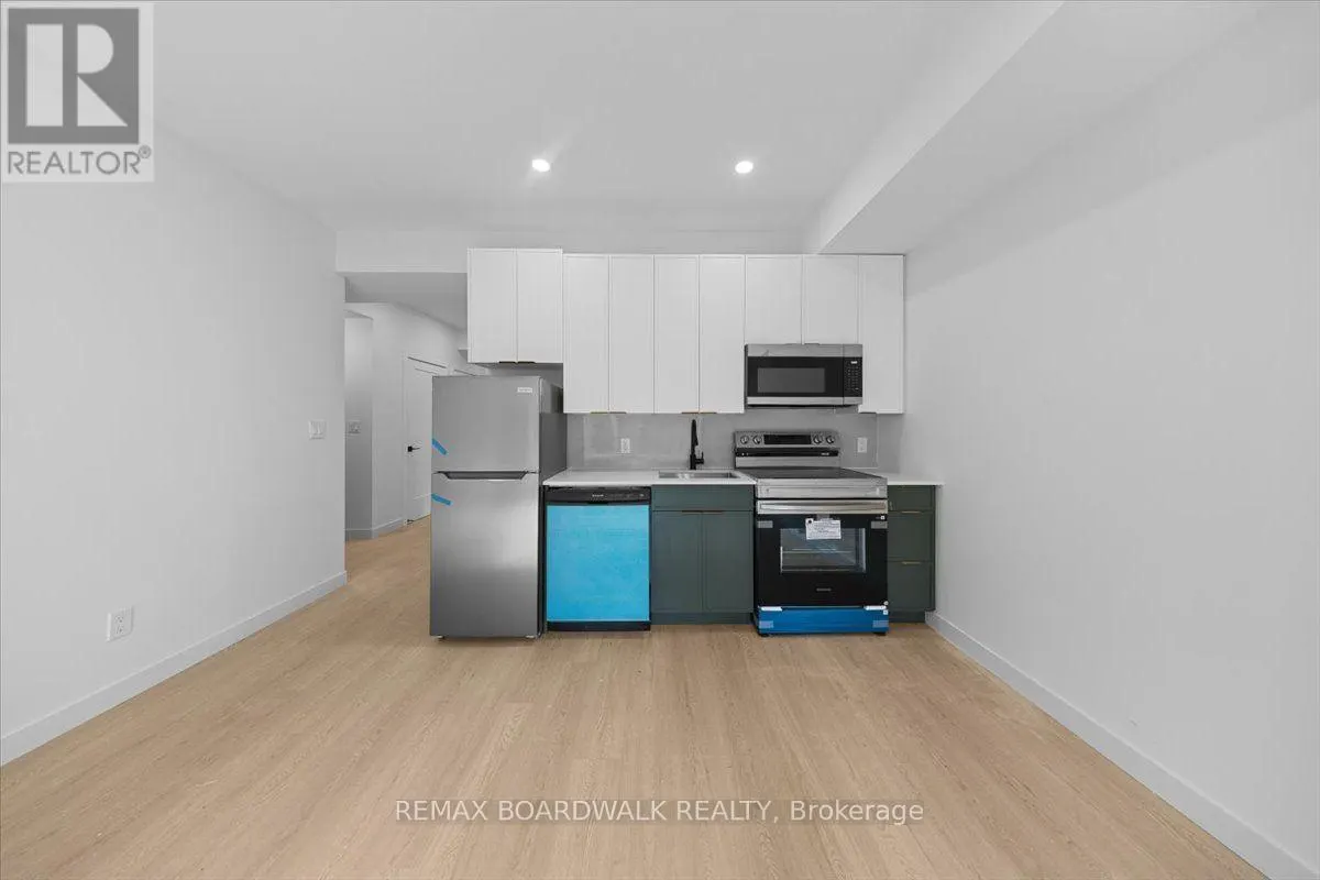 UNIT 3 - 315 SAVARD AVENUE
