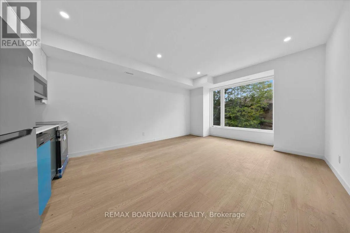 UNIT 3 - 315 SAVARD AVENUE