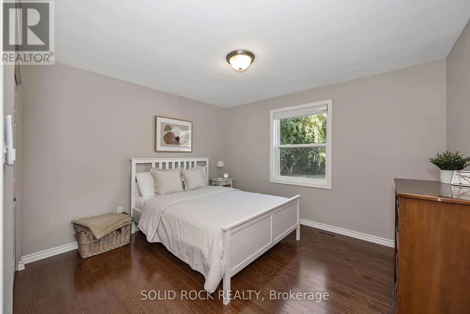 3710 RIVER ROAD