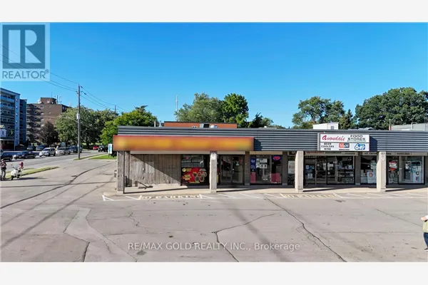 UNIT - 1 - 6175 DUNN STREET