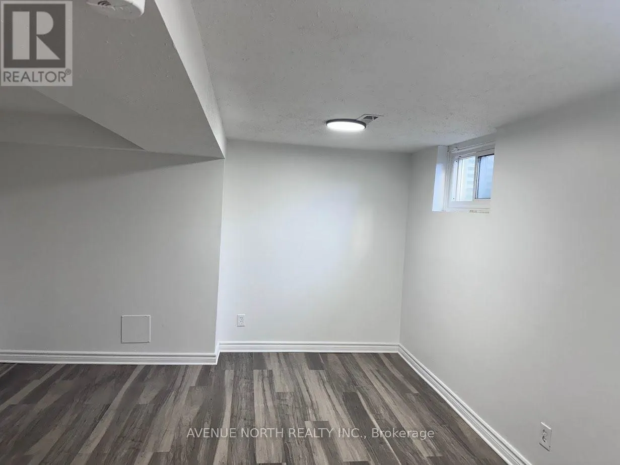 7 - 1370 FOXWELL STREET