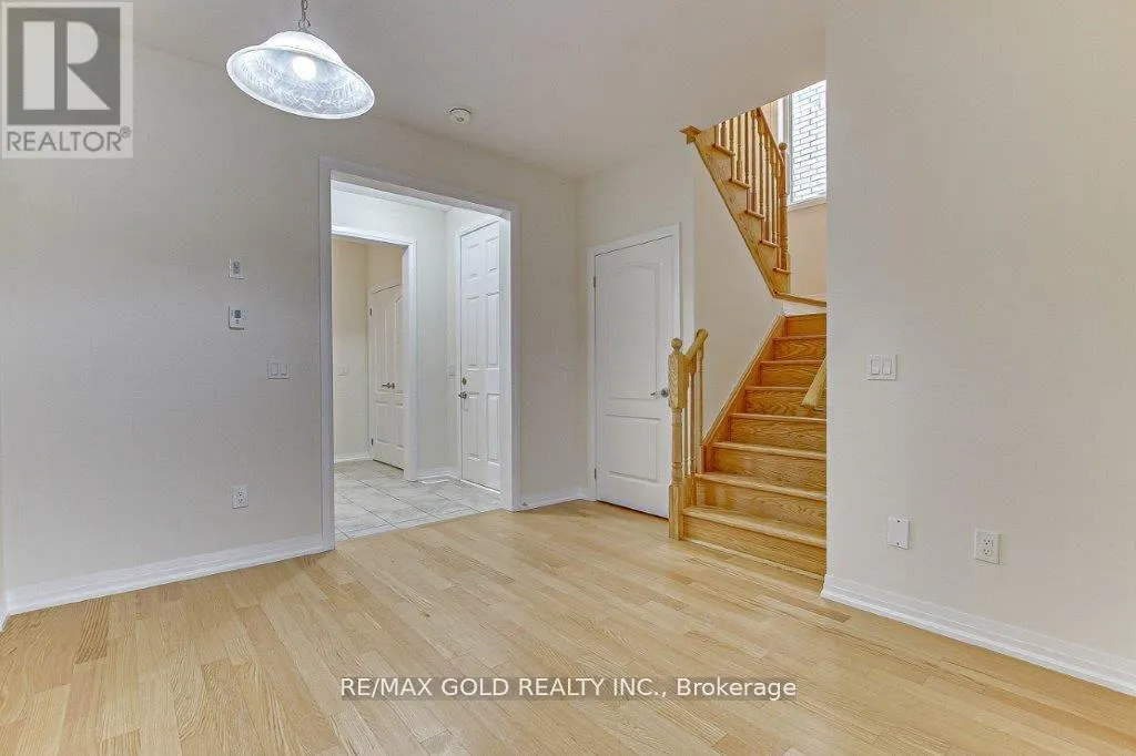 120 HUNTINGFORD TRAIL